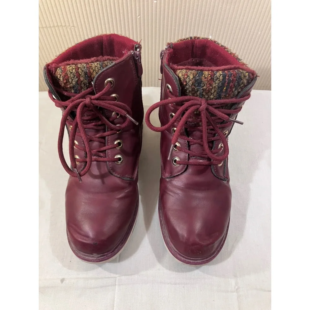 Forever Burgundy Faux Leather Lace Up Winter Boots Women's Size 38 Zip Knit Cuff